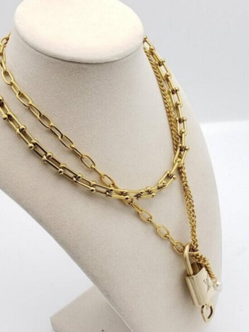 Double Chain Necklace with Authentic Louis Vuitton Padlock Pendant & Fresh Pearl - Picture 3 of 12